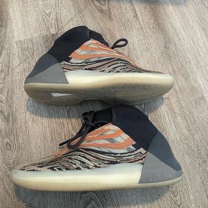 Yeezy qntm for sale